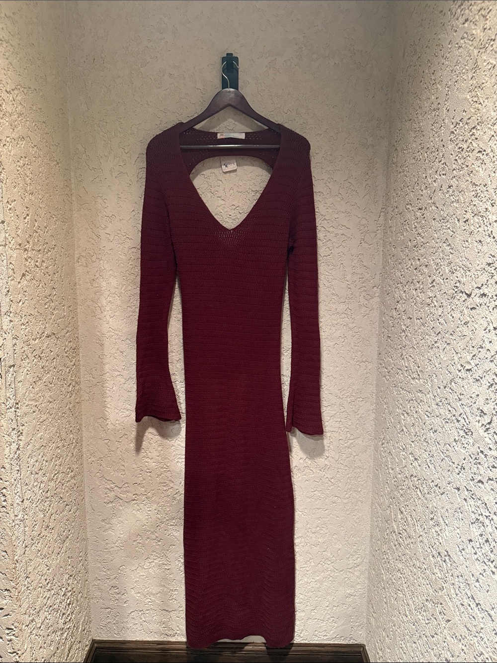 Free People Burgundy Knit Keyhole Back Maxi Dress NWT - Picture 3 of 6